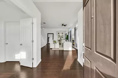 8472 Kingsland Court, Elk Grove, CA 95624 - Photo 3
