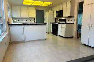 9243 Carla Way, Sacramento, CA 95826 - Photo 23