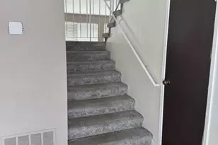 9437 Bonanza Dr, Stockton, CA 95209 - Photo 5