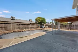 9437 Bonanza Dr, Stockton, CA 95209 - Photo 17