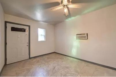 5070 Martin Luther King Jr Boulevard, Sacramento, CA 95820 - Photo 11