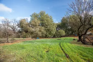 10988 Pleasant Valley Rd, Penn Valley, CA 95946 - Photo 25