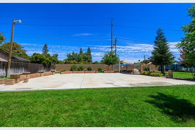 3417 John Lee Lane, Modesto, CA 95350 - Photo 43