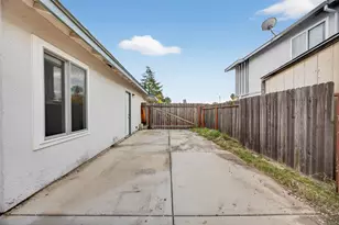 4345 Armadale Way, Sacramento, CA 95823 - Photo 51