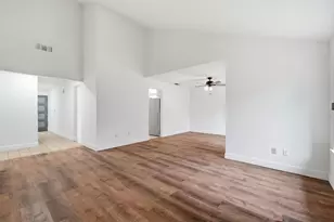 95 Saginaw Cir, Sacramento, CA 95833 - Photo 21