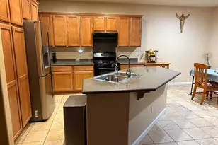 277 Danbury Pl, Lathrop, CA 95330 - Photo 5