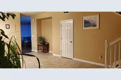 277 Danbury Place, Lathrop, CA 95330 - Photo 3