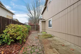 1942 Crystal Creek Ln, Yuba City, CA 95991 - Photo 35