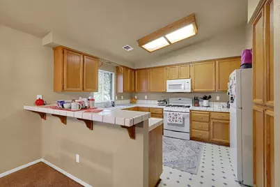 1942 Crystal Creek Ln, Yuba City, CA 95991 - Photo 11