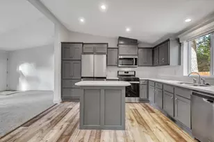 11195 Alpine Ln, Grass Valley, CA 95945 - Photo 13