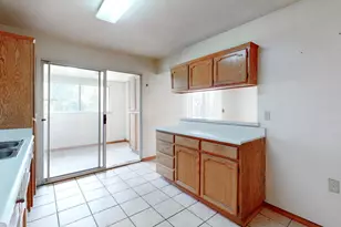 2065 Howlett Ave, Yuba City, CA 95993 - Photo 17