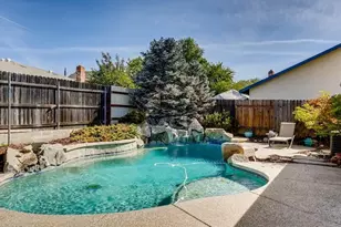 4901 Adorn Ct, Sacramento, CA 95842 - Photo 9