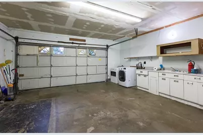 8743 Elk Way, Elk Grove, CA 95624 - Photo 33