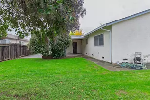 8743 Elk Way, Elk Grove, CA 95624 - Photo 45