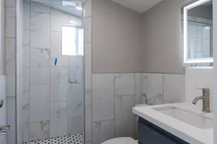 1821 W 8th St, Merced, CA 95341 - Photo 19