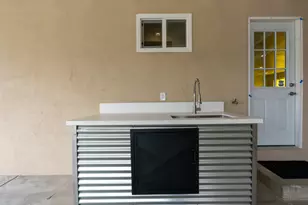 1821 W 8th St, Merced, CA 95341 - Photo 35