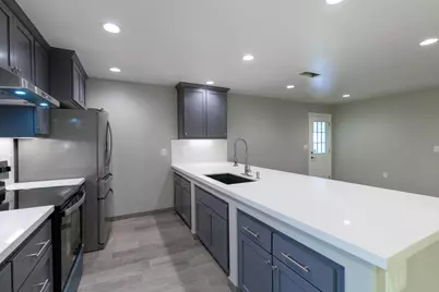 1821 W 8th Street, Merced, CA 95341 - Photo 9