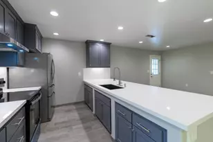 1821 W 8th St, Merced, CA 95341 - Photo 9