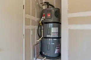 820 Summerhouse Dr, Patterson, CA 95363 - Photo 23