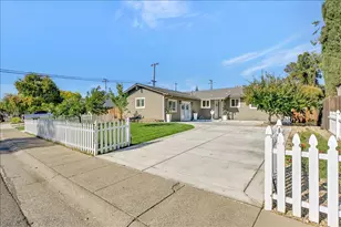 2255 El Manto Dr, Rancho Cordova, CA 95670 - Photo 7