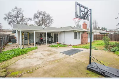 8924 Twin Falls Drive, Sacramento, CA 95826 - Photo 39