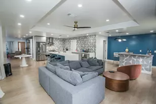 8924 Twin Falls Dr, Sacramento, CA 95826 - Photo 15