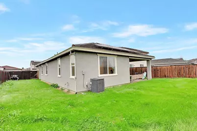 2064 Englebright Way, Plumas Lake, CA 95961 - Photo 27