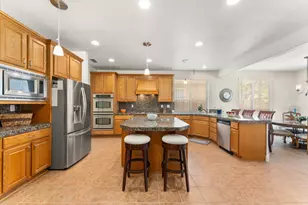 301 Vista Creek Cir, Sacramento, CA 95835 - Photo 53