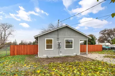 1067 Laurel Avenue, Olivehurst, CA 95961 - Photo 3