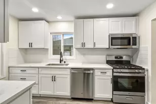 1067 Laurel Ave, Olivehurst, CA 95961 - Photo 13