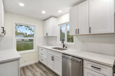1067 Laurel Avenue, Olivehurst, CA 95961 - Photo 17