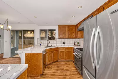 909 Neal Street, Los Banos, CA 93635 - Photo 9