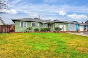 2036 Waterford Rd, Sacramento, CA 95815 - Photo 3