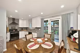 2036 Waterford Rd, Sacramento, CA 95815 - Photo 9