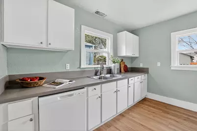 3629 9th Avenue, Sacramento, CA 95817 - Photo 27