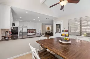 1369 Sun Tree Dr, Roseville, CA 95661 - Photo 9