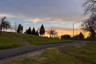 1369 Sun Tree Dr, Roseville, CA 95661 - Photo 37