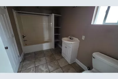 14 S Union Street, Stockton, CA 95205 - Photo 13