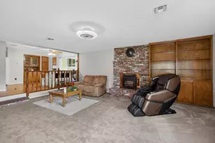 9509 Sara St, Elk Grove, CA 95624 - Photo 21