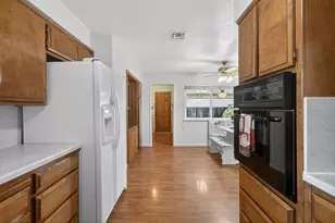 9509 Sara St, Elk Grove, CA 95624 - Photo 15