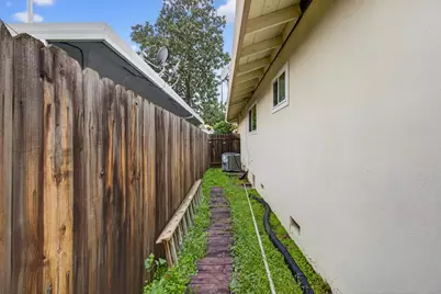 9509 Sara Street, Elk Grove, CA 95624 - Photo 51