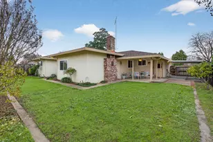9509 Sara St, Elk Grove, CA 95624 - Photo 53