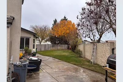 10573 Lake Point Avenue, Stockton, CA 95219 - Photo 39