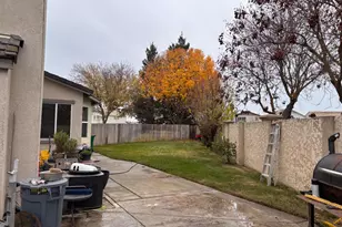 10573 Lake Point Ave, Stockton, CA 95219 - Photo 39