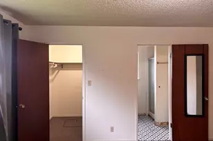 320 Avila Ct, Stockton, CA 95210 - Photo 23