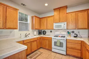 2409 Coffeeberry Rd, West Sacramento, CA 95691 - Photo 11