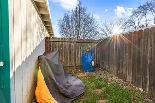 4329 Zephyr Way, Sacramento, CA 95821 - Photo 19