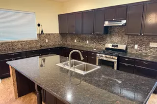 881 Douglas St, West Sacramento, CA 95605 - Photo 5