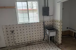 881 Douglas St, West Sacramento, CA 95605 - Photo 3