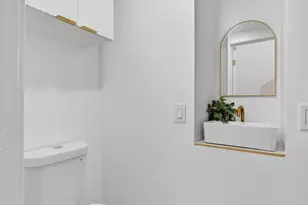 628 42nd St, Sacramento, CA 95819 - Photo 23